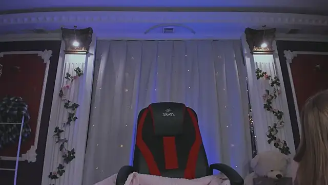 Snapshot of -Seava chatting on December 19, 2025, 9:00 pm -Seava online show from December 19, 2025, 9:00 pm