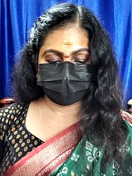 Snapshot of Sweetie_swetha37 chatting on October 21, 2025, 8:42 pm Sweetie swetha37 online show from October 21, 2025, 8:42 pm