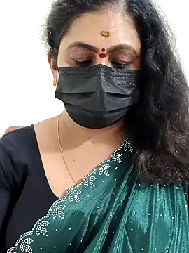 Snapshot of Sweetie_swetha37 chatting on December 2, 2025, 4:02 pm Sweetie swetha37 online show from December 2, 2025, 4:02 pm