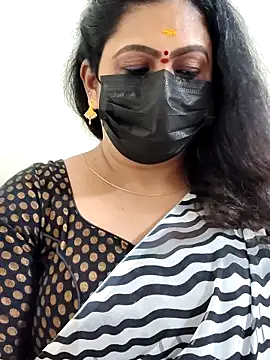 Snapshot of Sweetie_swetha37 chatting on December 13, 2025, 7:53 pm Sweetie swetha37 online show from December 13, 2025, 7:53 pm