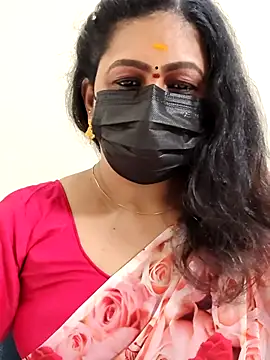 Snapshot of Sweetie_swetha37 chatting on December 15, 2025, 8:07 am Sweetie swetha37 online show from December 15, 2025, 8:07 am