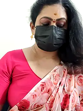 Snapshot of Sweetie_swetha37 chatting on December 15, 2025, 8:13 pm Sweetie swetha37 online show from December 15, 2025, 8:13 pm