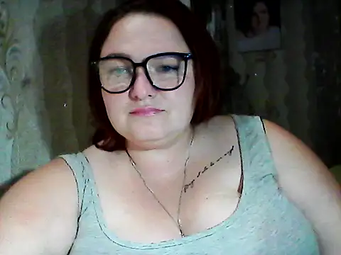 Snapshot of AngelQSky chatting on October 27, 2025, 7:40 pm AngelQSky online show from October 27, 2025, 7:40 pm