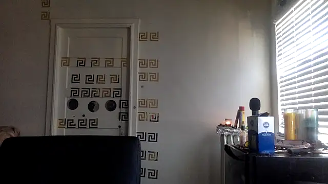 Diodre Benyoon online show from April 18, 2026, 12:25 am