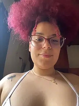 Snapshot of Enyagleam_ chatting on December 14, 2025, 9:30 pm Enyagleam online show from December 14, 2025, 9:30 pm