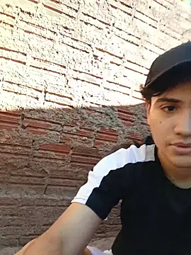 novinho safado   online show from April 4, 2026, 6:49 pm