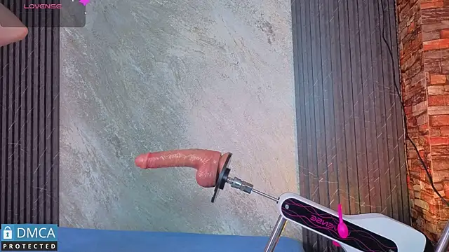 nena cupcake  online show from April 10, 2026, 11:37 am