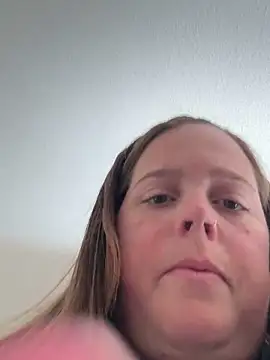 Snapshot of hornykitty1210 chatting on October 16, 2025, 4:19 pm hornykitty1210 online show from October 16, 2025, 4:19 pm