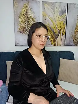 Alana steel 1 online show from November 27, 2025, 7:38 pm