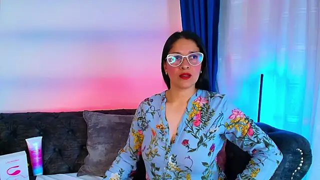 Alana steel 1 online show from December 17, 2025, 7:31 pm