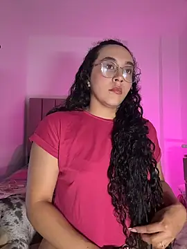 Snapshot of alehia_cute chatting on July 23, 2026, 1:19 am alehia cute online show from July 23, 2026, 1:19 am