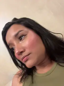 Snapshot of HannahMontgomery chatting on November 7, 2025, 4:45 am HannahMontgomery online show from November 7, 2025, 4:45 am