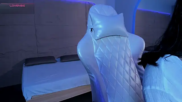 Snapshot of HannahMontgomery chatting on December 3, 2025, 4:05 pm HannahMontgomery online show from December 3, 2025, 4:05 pm