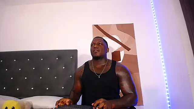 JoshMorri online show from November 25, 2025, 2:33 am