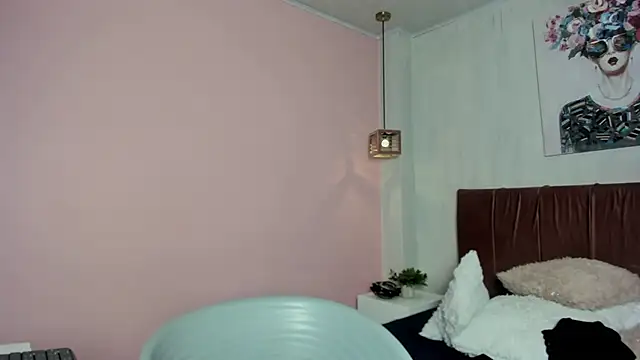 Snapshot of elisabethflores chatting on May 22, 2026, 7:30 pm elisabethflores online show from May 22, 2026, 7:30 pm