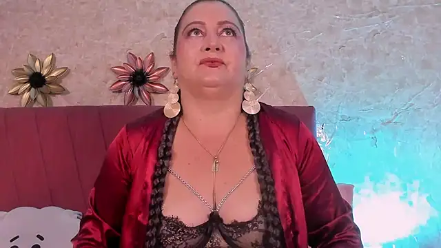 PalomaLombardi online show from November 27, 2025, 8:11 pm