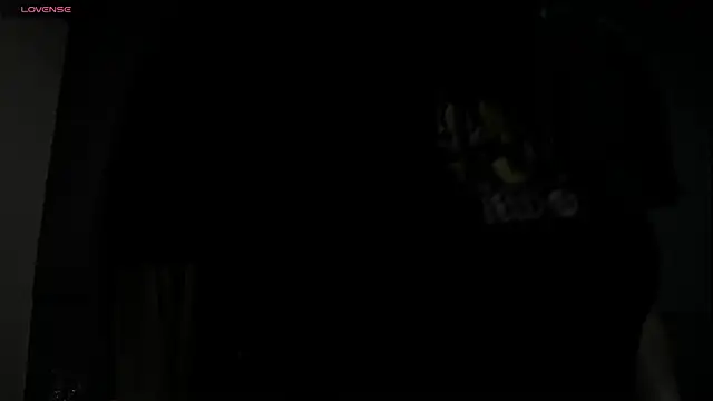 Snapshot of CharlotteCottin chatting on May 25, 2026, 11:27 am CharlotteCottin online show from May 25, 2026, 11:27 am