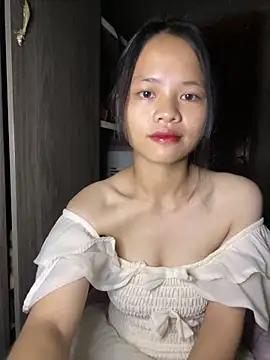 Snapshot of Hana-44 chatting on September 25, 2025, 7:28 pm Hana-44 online show from September 25, 2025, 7:28 pm