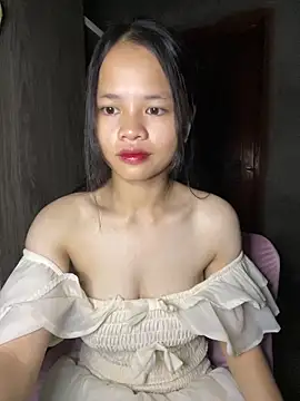 Snapshot of Hana-44 chatting on October 2, 2025, 6:37 pm Hana-44 online show from October 2, 2025, 6:37 pm