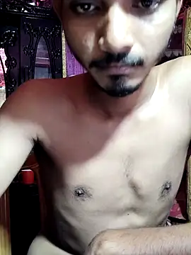 Hot- couple online show from May 6, 2026, 9:42 pm