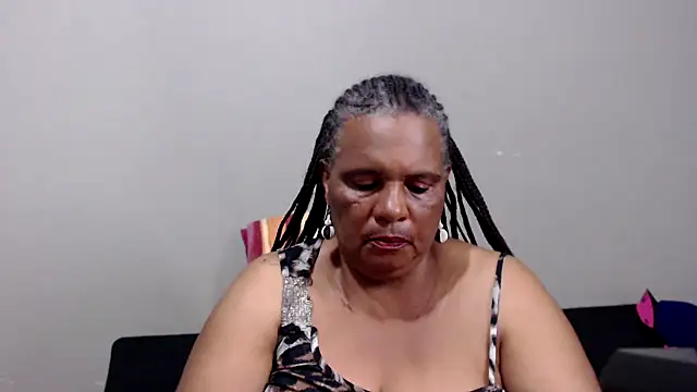 Snapshot of GrandBustyMelon chatting on March 27, 2026, 5:46 am GrandBustyMelon online show from March 27, 2026, 5:46 am