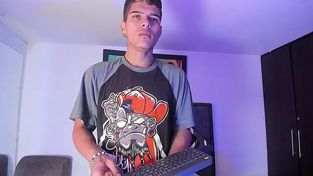 wyatt 3 online show from November 8, 2025, 12:27 pm