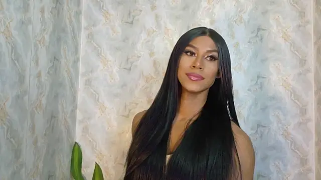 Snapshot of beauty_nina chatting on October 25, 2025, 5:15 am beauty nina online show from October 25, 2025, 5:15 am