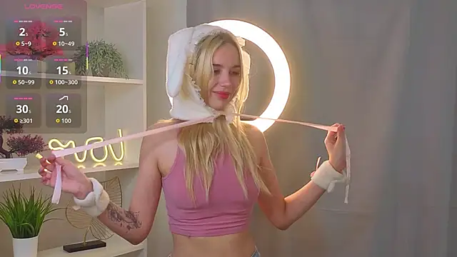 Snapshot of JaymieVigen chatting on October 14, 2025, 3:07 am JaymieVigen online show from October 14, 2025, 3:07 am