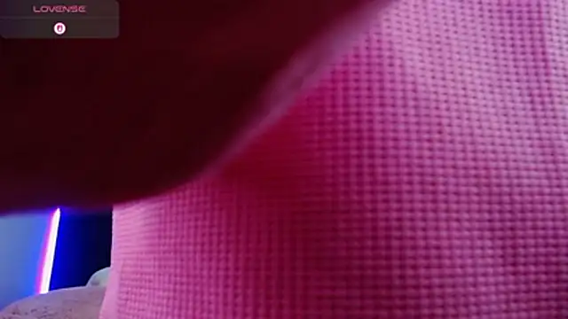 ingrid zese  online show from December 13, 2025, 7:53 pm