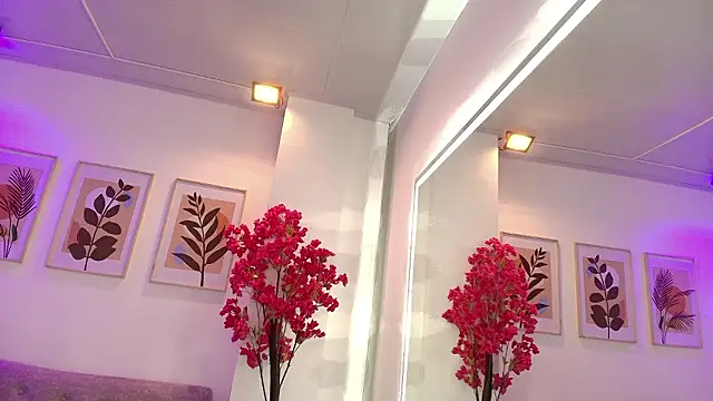 Anie johnson online show from March 6, 2026, 7:21 pm