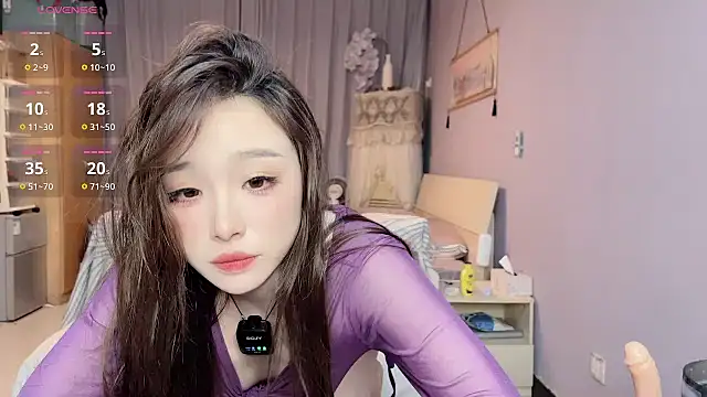 Y2Luvk online show from September 25, 2025, 11:58 am