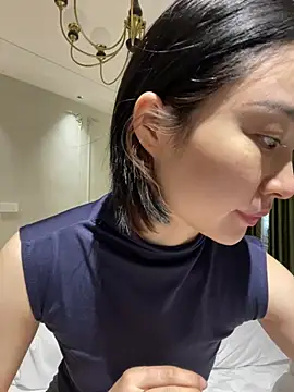 Y2Luvk online show from February 20, 2026, 6:59 am