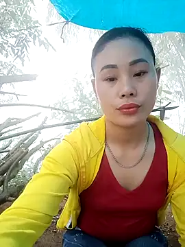 Snapshot of Ruaiuoi chatting on February 15, 2026, 12:51 am Ruaiuoi online show from February 15, 2026, 12:51 am