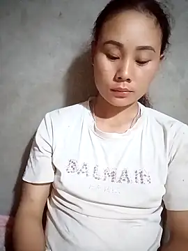 Snapshot of Ruaiuoi chatting on June 11, 2026, 12:58 pm Ruaiuoi online show from June 11, 2026, 12:58 pm