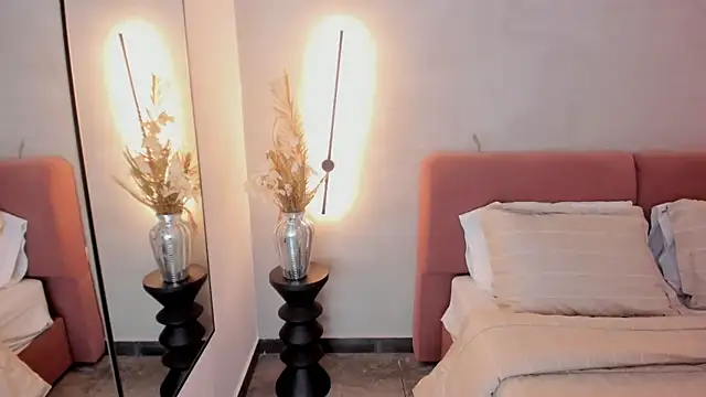 ArianaSilva  online show from November 9, 2025, 1:09 pm