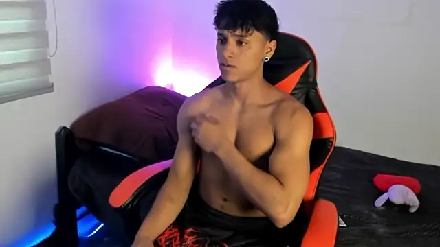 ZYZZ1312 online show from June 6, 2026, 8:46 pm