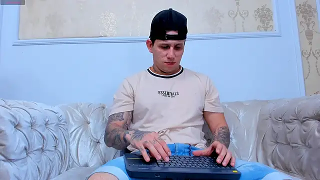 Scott Clark online show from December 16, 2025, 10:53 am