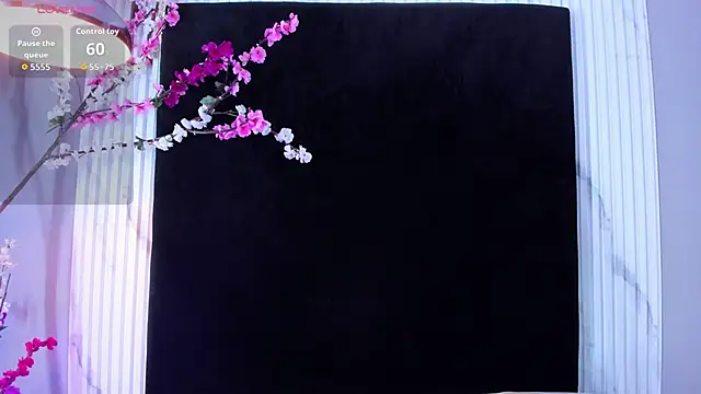 Snapshot of MONIK_FOX_CR chatting on December 3, 2025, 8:18 pm MONIK FOX CR online show from December 3, 2025, 8:18 pm