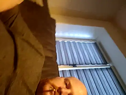 svenni2525 online show from November 15, 2025, 8:00 am