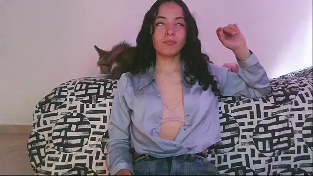 aliceclair  online show from October 26, 2025, 8:04 pm