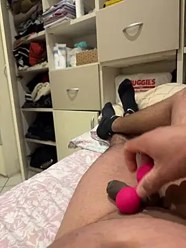 Rodrigopraba online show from October 8, 2025, 5:49 am