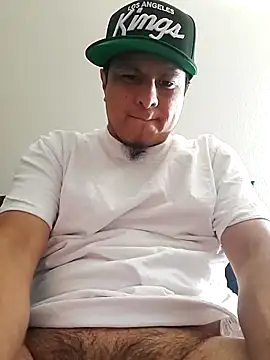 Snapshot of Caramelcumm0093 chatting on November 1, 2025, 1:40 am Caramelcumm0093 online show from November 1, 2025, 1:40 am