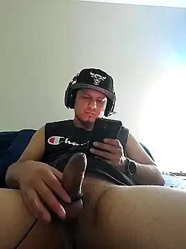 Snapshot of Caramelcumm0093 chatting on December 18, 2025, 2:17 am Caramelcumm0093 online show from December 18, 2025, 2:17 am