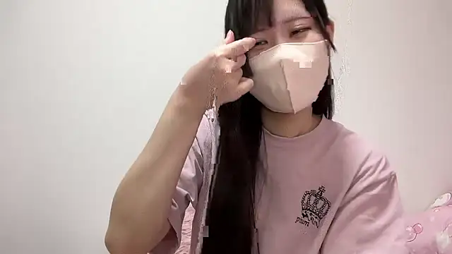 noa uxu online show from November 19, 2025, 5:07 am