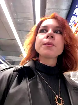 RosieSecret online show from September 18, 2025, 7:10 am