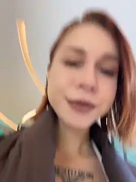 Snapshot of RosieSecret chatting on December 17, 2025, 8:09 am RosieSecret online show from December 17, 2025, 8:09 am