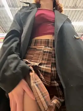 Snapshot of RosieSecret chatting on March 21, 2026, 8:19 am RosieSecret online show from March 21, 2026, 8:19 am