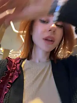 Snapshot of RosieSecret chatting on March 28, 2026, 8:03 am RosieSecret online show from March 28, 2026, 8:03 am