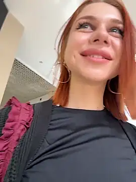 Snapshot of RosieSecret chatting on April 4, 2026, 8:01 am RosieSecret online show from April 4, 2026, 8:01 am