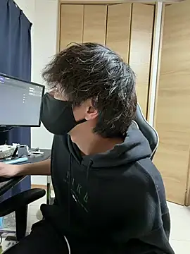 jiji9253 online show from February 4, 2026, 1:17 pm